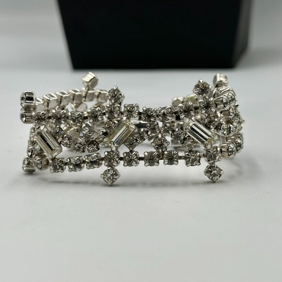 Vintage Rhinestone Bracelet Silver Tone Sparkling Crystal Statement Wide 7 Inch - Picture 8 of 11
